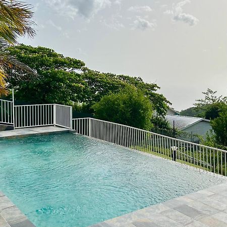 Apartamento Bleu Soleil Le Morne-Vert Exterior foto